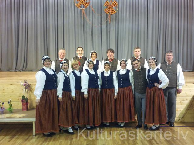 Ventspils vidējās paaudzes deju kolektīvs "Kurzeme" 